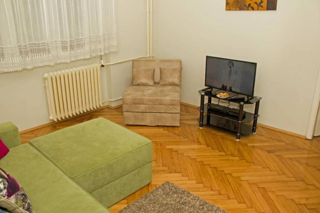 See U In Belgrade Exterior photo